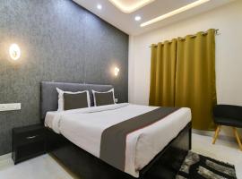 Hotel Iconic Stay、インドールのホテル