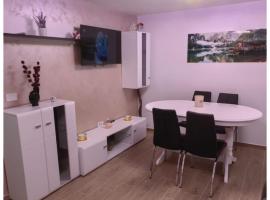 Luxury apartament, appartamento a Fălticeni