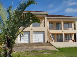 3/45 Oxley Road, hotel in Port Edward