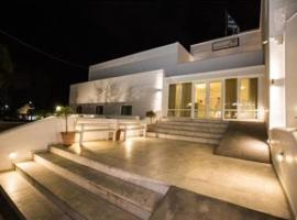 OMIROS HOTEL, hotel blizu letališča Mednarodno letališče Santorini - JTR, Mesariá