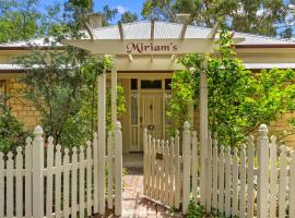 Miriams Cottage, hotelli kohteessa Tanunda lähellä maamerkkiä Barossa Wine & Visitor Centre