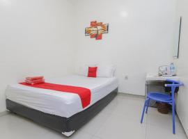 Kost K23, hotel cerca de Aeropuerto internacional de Juanda - SUB, Surabaya