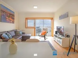 Gaia Panoramic Terrace Apartment - D. Pedro V