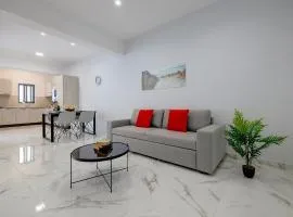 Sliema 2BR Great Location with Terrace