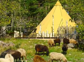 Västeräng Glamping, feriebolig i Lillandet