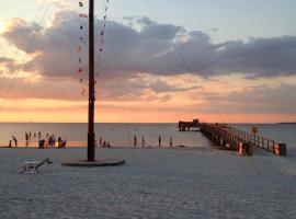 Köpingbaden Camping & Stugor, hotel a Köpingsvik