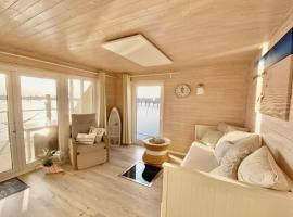 Houseboat South Beach, ξενοδοχείο σε Burgtiefe auf Fehmarn 