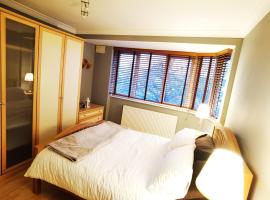 ANAND HOUSE, cheap hotel in Harrow