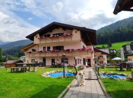 Appartamenti da Costantino, ξενοδοχείο σε Padola