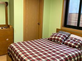 Mini Apartamento de 30 mts en Chaves, hotell i Chaves