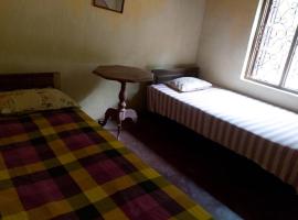 Meemure accommodation/ homestay (Naveen), hotell i Mimure