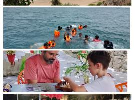 ๋ฐ๋ฅด์นผ๋ผ์ ์์นํ ํธํ
STANDARD Stay