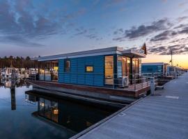 Hausboot Chalet am Meer - LP8, boat in Peenemünde