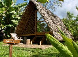 Dragon's Garden, cabin in Santa Cruz