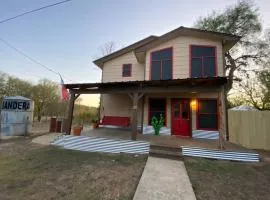 The Rustic House-Downtown Bandera, TX.