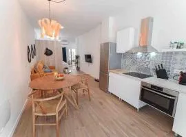 Studio chic avec terrasse, lumineux et calme 1