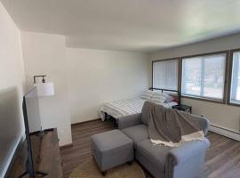 Liberty Valley Short Term Rental - 27, cheap hotel in Madison