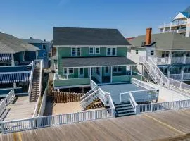 Sea Foam Ocean Front 1005