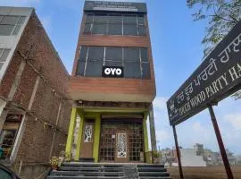 OYO Hotel Touch Wood