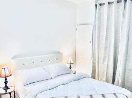 LaVida Exclusive Guest House(Rm#4), bed and breakfast v destinaci London
