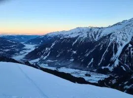 Zillertal-Arena 42m2 (2-6 persons: 2adults +4kids)