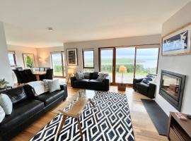 Sea Haven · Tranquil Costal Retreat, villa in Youghal