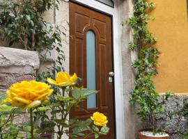 Casanica-Taormina, hotel i Taormina