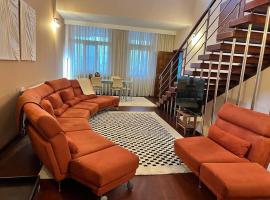 Chic Deluxe Villa, hotel em Iaşi