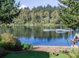 Milwaukie Riverfront Guest House, cabaña en Milwaukie