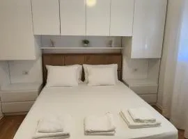 Seasons Apartment's Vlora