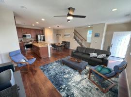 Lakeview Cottage - 3BED 3BTH Chic Home, hotell i Reno