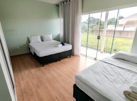 Suíte 1 - Pousada Karaiba, B&B/chambre d'hôtes à Uberlândia