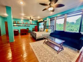 Ngermid Oasis Large Studio With Kitchen & Scenic Views, hotel v destinaci Koror