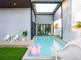 Metro Loft Pool villa