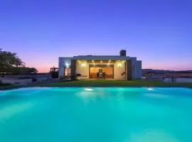 Cristelia seafront & pool villa