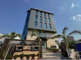 The Ecstasy Hotel – hotel w mieście Lucknow