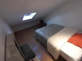 Hostel LoRis, מקום אירוח ביתי באמאדורה