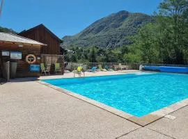 AX proche départ rando - piscine - parking gratuit