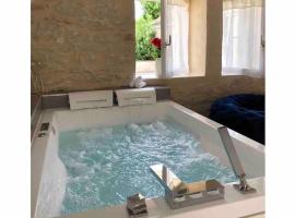 Maisonnette spa privée - terrasse commune, lacný hotel v destinácii Talant
