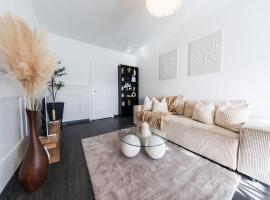 CineHome - 5 min Tours centre-Parking/Tram au pied