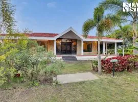 StayVista's The River Villa - Pet-Friendly Riverside Villa with Lawn & Bonfire