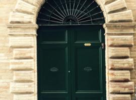 B&B Antica Biblioteca, hotel in Fermo