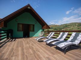 GREEN ROSIA, hotel with parking in Lazuri