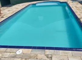 Casa com piscina em Bertioga