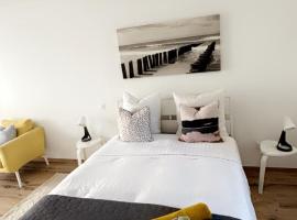 Chambre le Petit Olivier, serviced apartment in Arles
