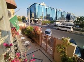 فندق روتانة الحمراء, hotel en Al Hamra, Yeda