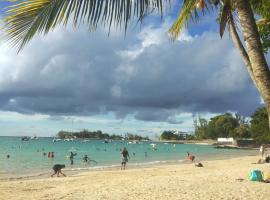 Paille en Queue apartment, hotel med parkering i Grand-Baie