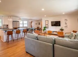 Private Mid-Century Modern Home - Fall Specials