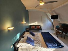 La demeure aux Pins, hotell i Lourdes