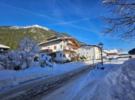 am Mühlbach - Ferienwohnungen Luttinger, hotel v destinaci Bichlbach
